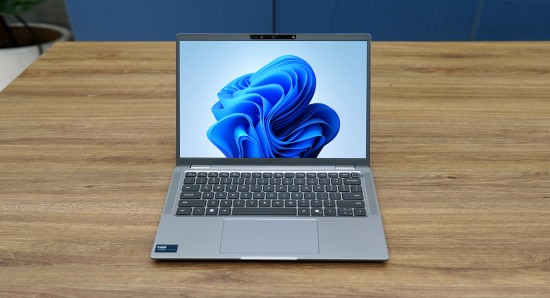 Dell Latitude 7350 | Intel Core Ultra 5 135U vPRO | Ram 16GB | SSD 256GB | 14inchFHD