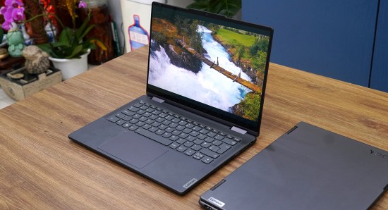 Lenovo Yoga 7 14IRL8 2IN1 | Core I5 1335U | Ram 16GB | SSD 512GB | 14